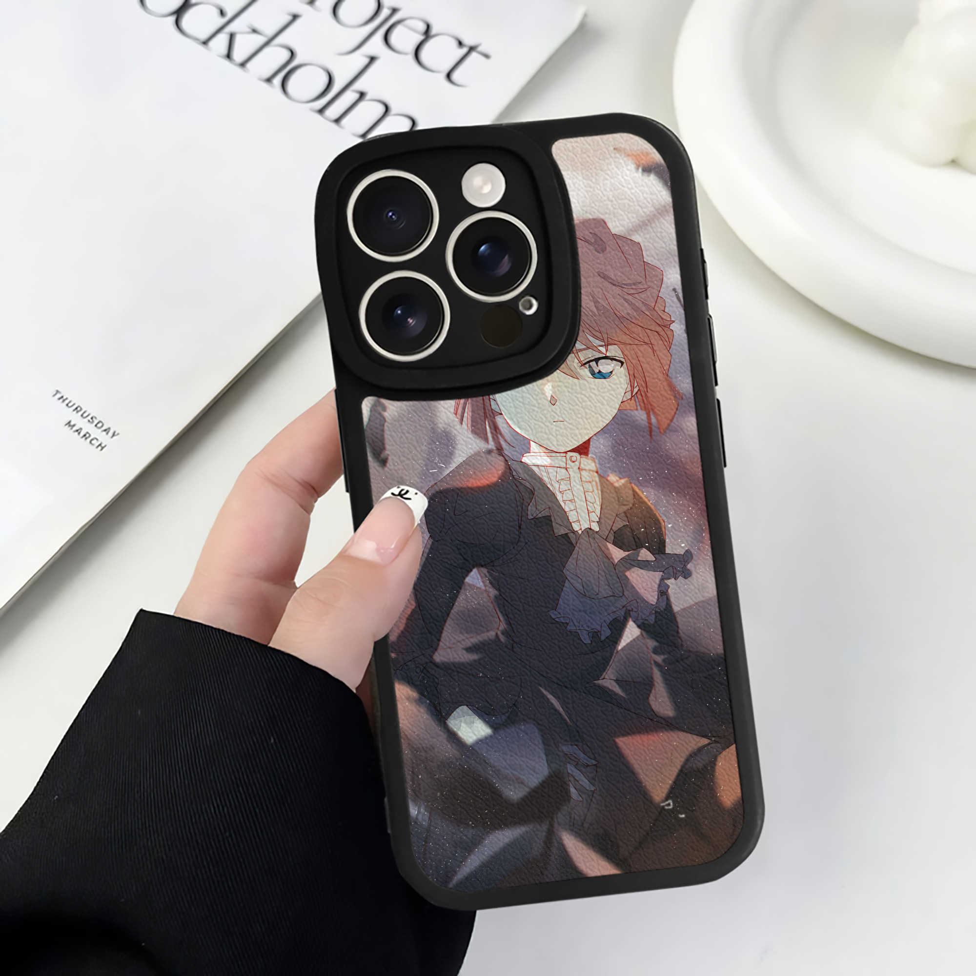 （画像用） 名探偵コナン Detective Conan 【iPhone 16シリーズ対応】シリコンスマホケース（レザー調） 材質：シリコン